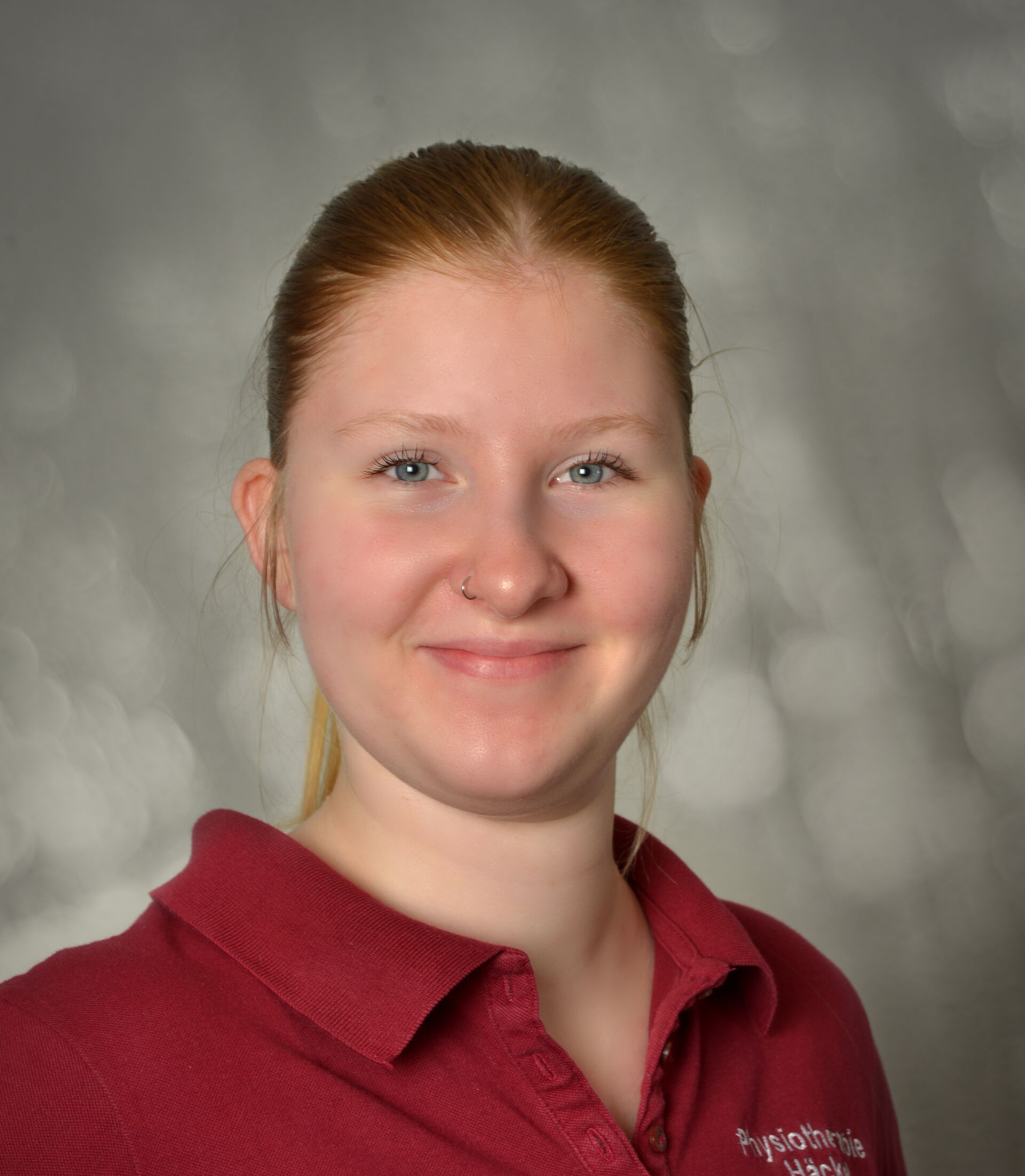 Porträt von Lara Sophie aus dem Team der Physiotherapie